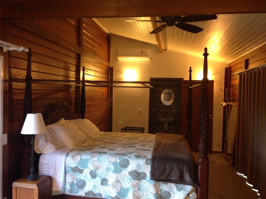 Casa Da Ilha Do Mel - Pousada De Charme Room photo